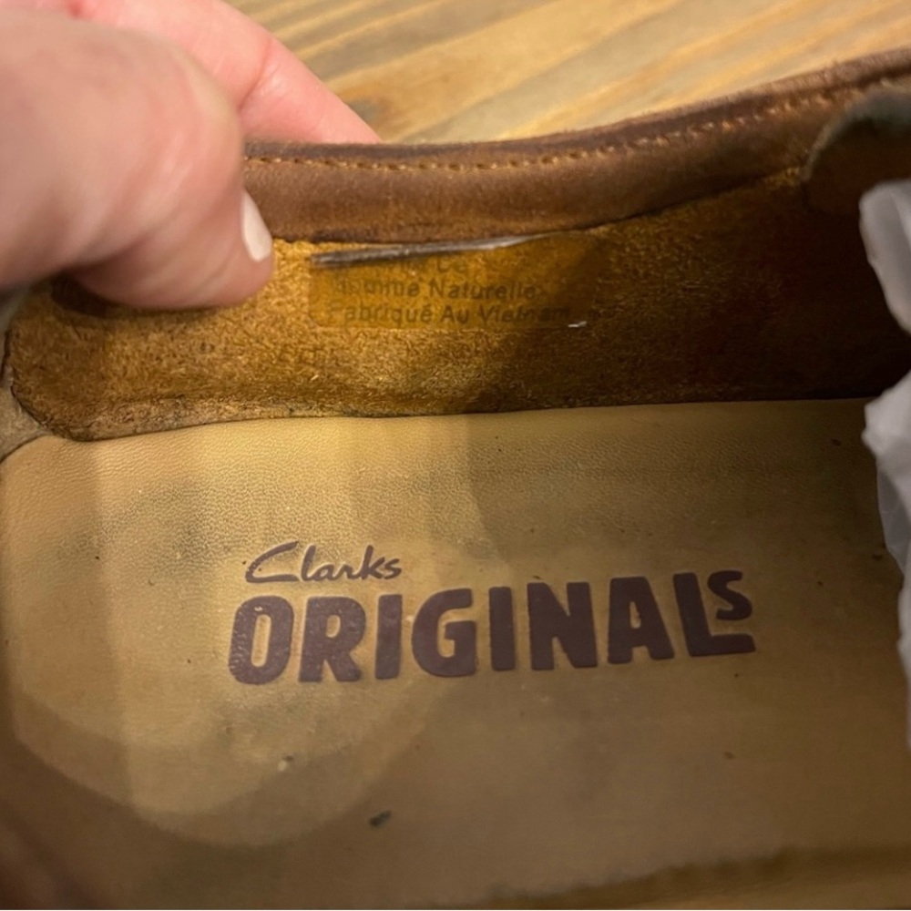 Super cool Clark’s Chukka Flats, size 10 - Picture 6 of 8